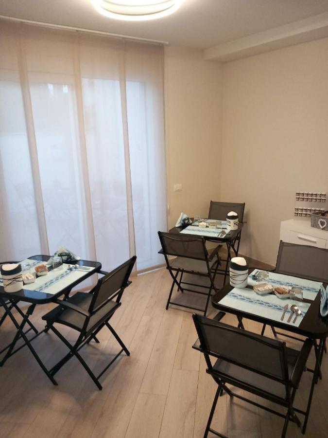 Villino Micol A Due Passi Dal Mare * Marina Di Carrara